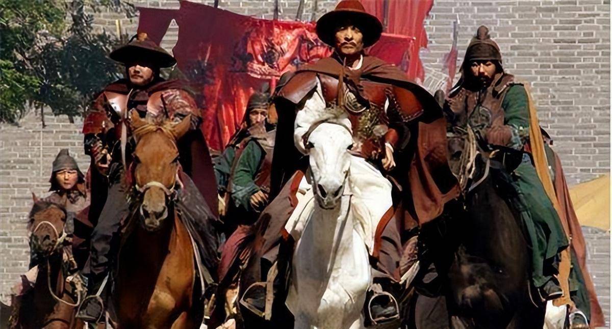 李自成对她也是爱护有加,《小腆纪年》中记载,在攻破京城成立大顺朝的