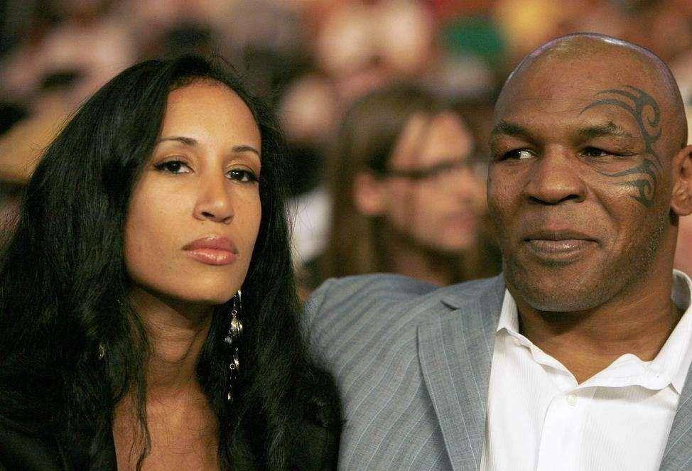 "相守12年,帮他戒酒戒肉做"好人"_斯派塞_莫妮卡·特纳_罗宾·吉文斯