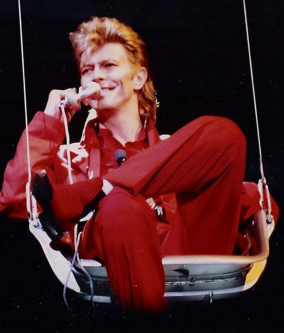 因吸毒染上艾滋,去世时仅26岁_吉雅·卡兰_母亲_大卫·鲍伊