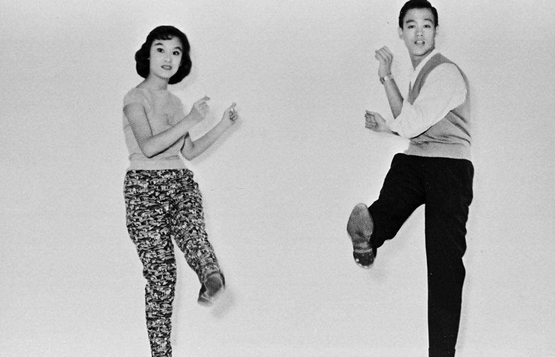 1972年,已婚的李小龙对女星丁佩一见钟情,结果他后悔了吗?