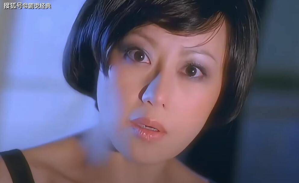 她一脱成名,搞垮两亿富豪,《桃色》爆火魅力何在?