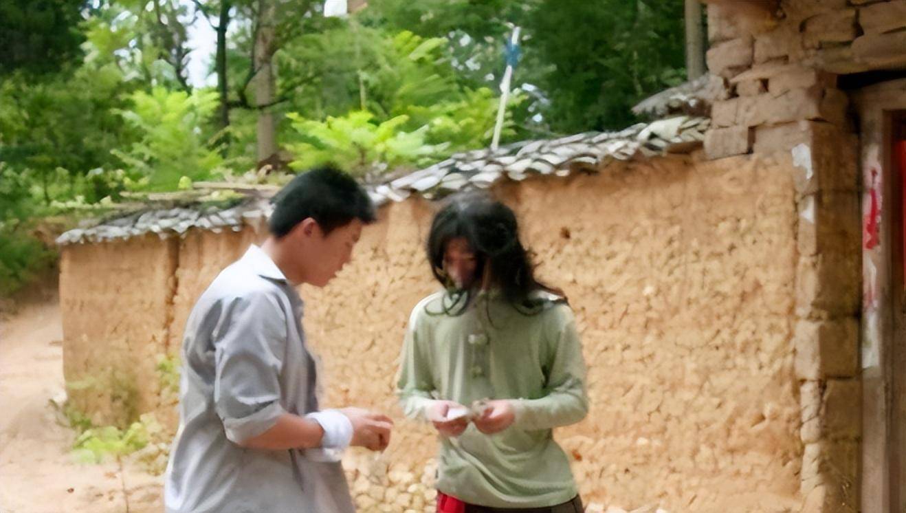 但从未自己出过家门的杨锁又怎会真的离家出走呢.