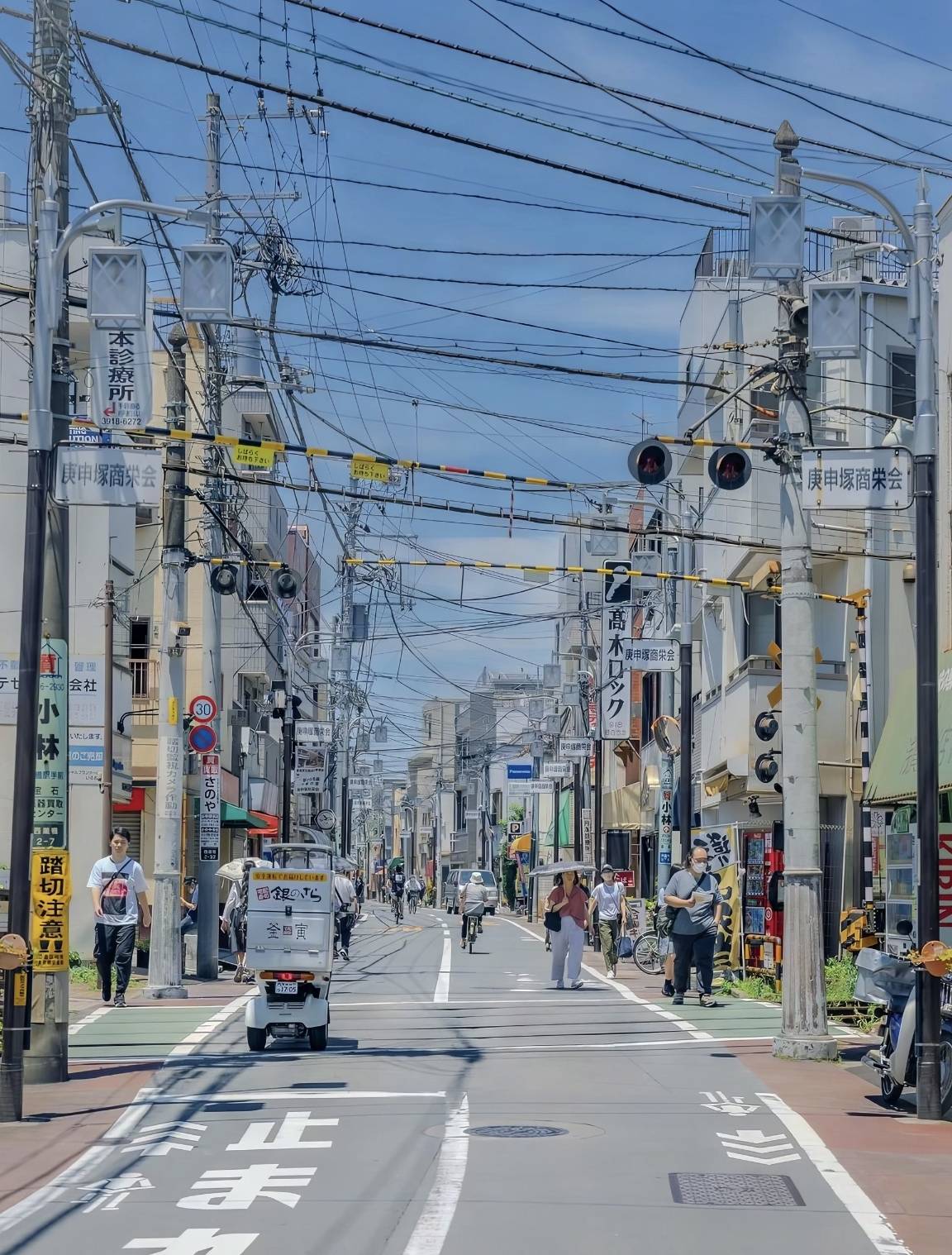 日本动漫h街道图片