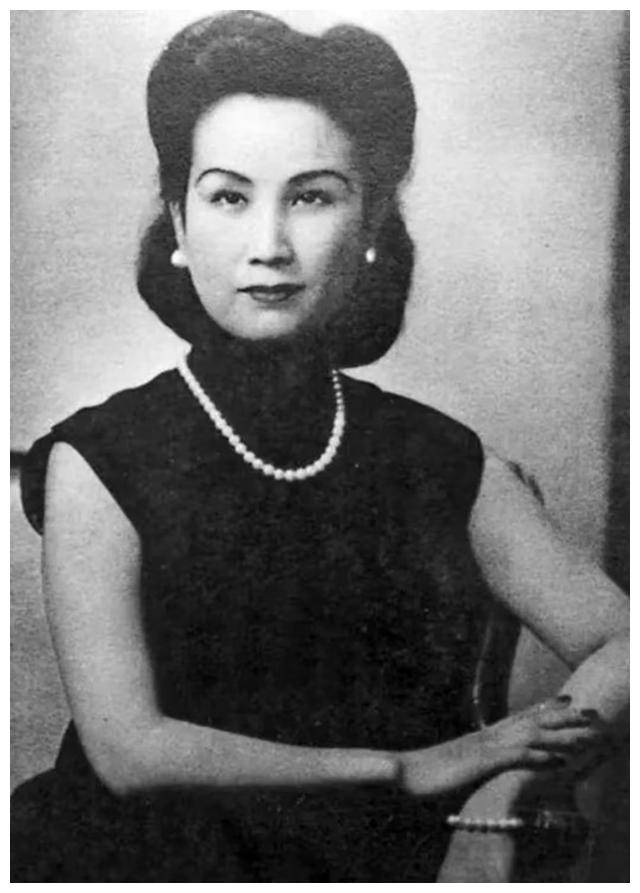 民国奇女子蓝妮:抛弃孙中山独子,晚年因邓颖超一声称呼落泪_孙科_蓝家