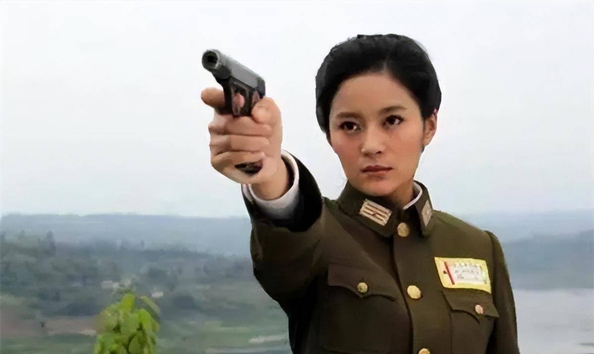 1951年军统女特务即将处决,却被四川副省长一封信救下,这是为何