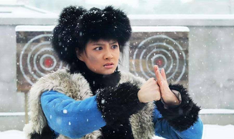 杨子荣智斗女匪一枝花;其过程犹胜威虎山巧取座山雕