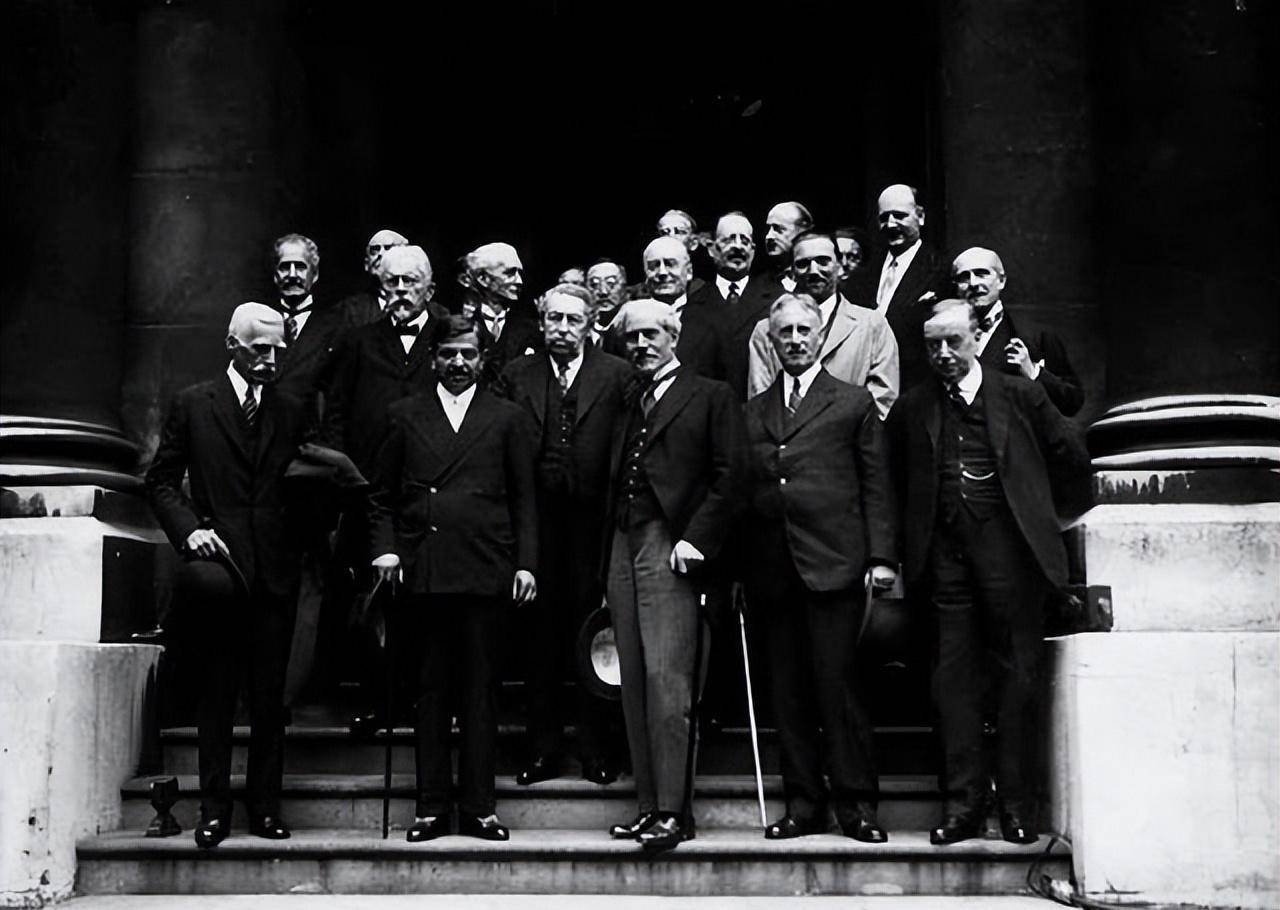 三届美国总统给他们"打工",大萧条的罪魁祸首:梅隆家族