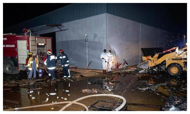 乔先生_何青青_老乔