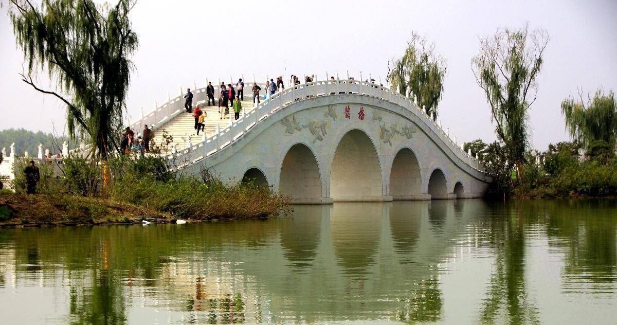 西安昆明池原是汉武帝讨伐昆明国练习水军开凿