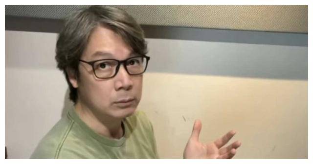 58岁梁荣忠被曝已婚,婚后低调离职电台,曾承诺为钟丽淇终生不