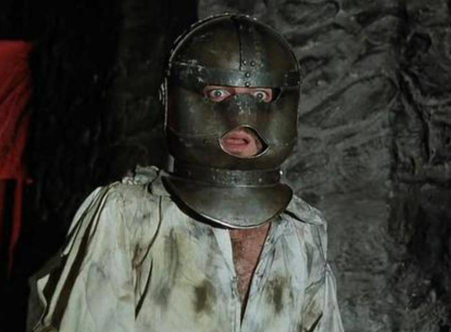 法国监狱的"铁面人",被囚禁34年身份成谜,死后不留下任何痕迹