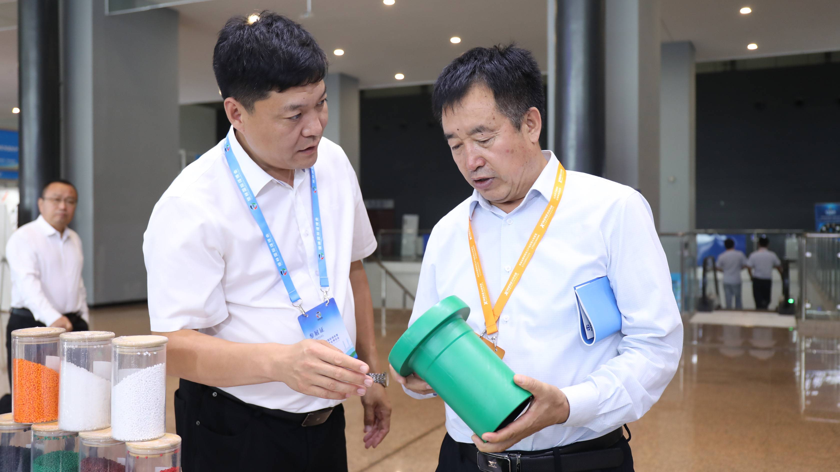 东宏管业闪耀2024榆林煤博会:智能管道引领未来,共绘能源新篇章