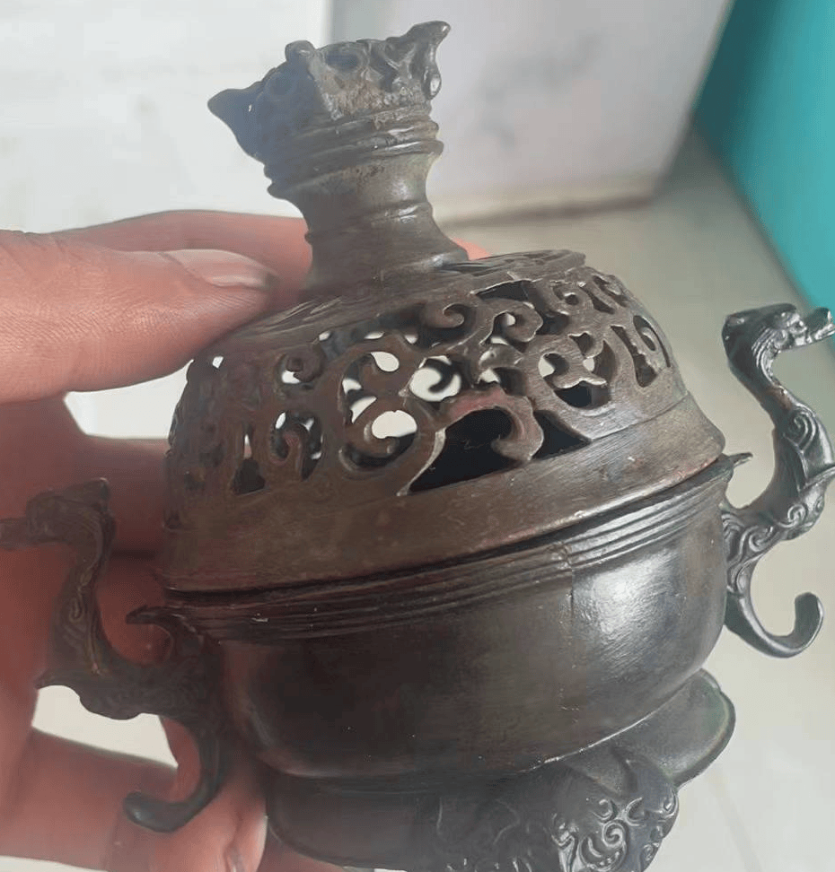 大明宣德款双耳《香薰炉》