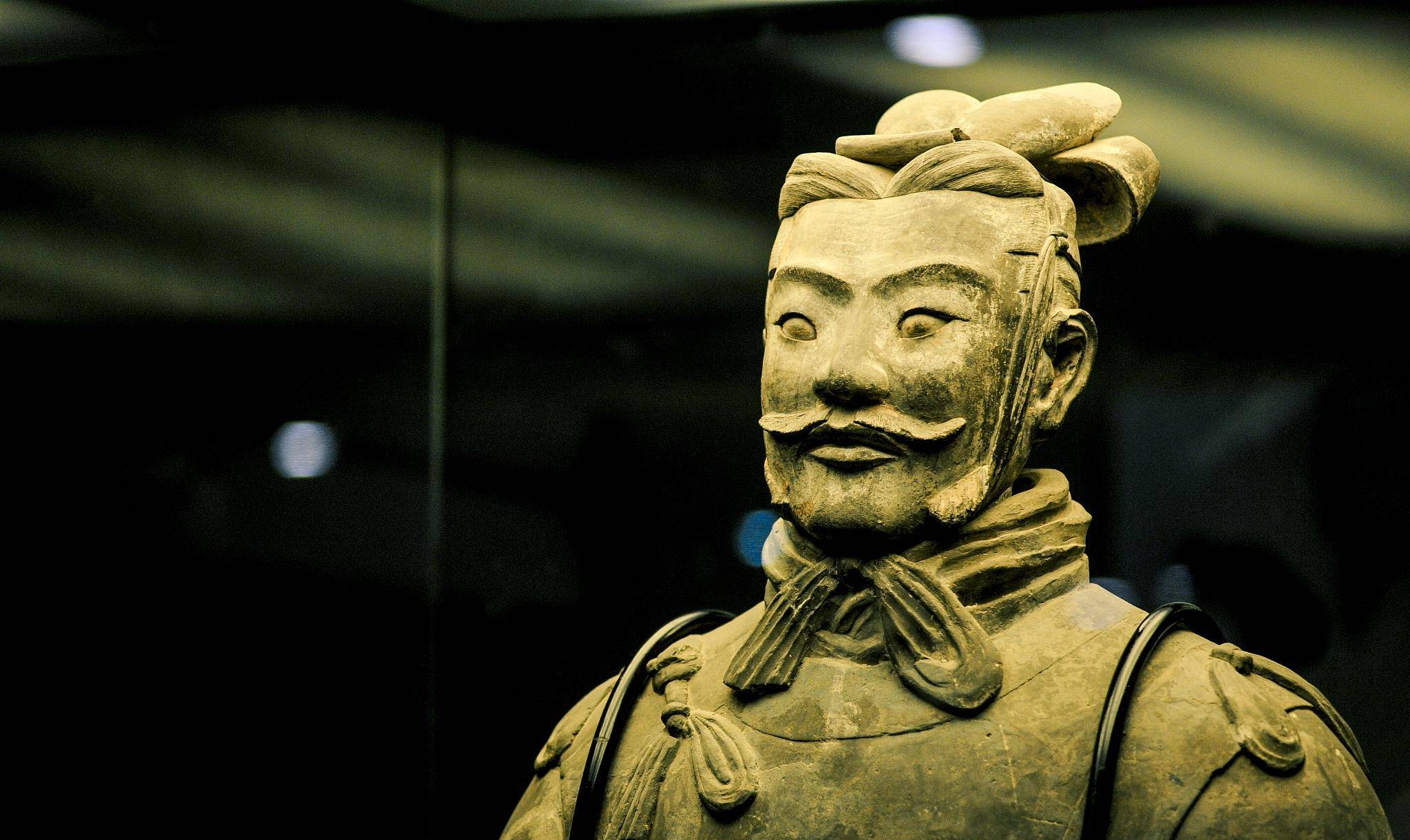 秦兵马俑栩栩如生,有人说是活人俑,真是如此?专家还列出了证据