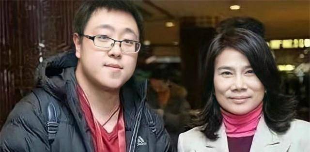 董明珠儿子:集才华与帅气于一身,37岁至今未婚,法律硕士研究生