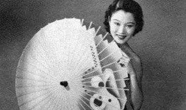 28岁香港交际花跳海后,风流日记被公诸于众,4年交往3000名男性