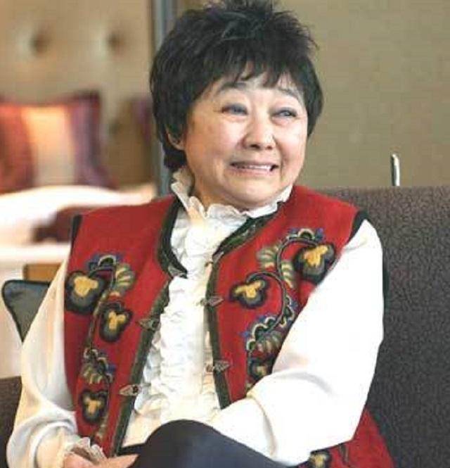香港女首富"小甜甜":丈夫曾两次被绑架,死后遗产全部捐出_龚如心_王德