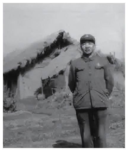 新中国成立后,秦基伟担任15军军长.