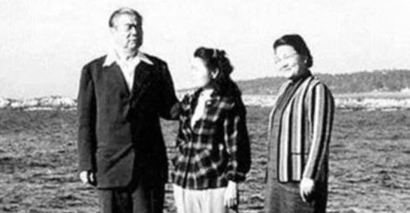 当时蒋纬国,戴安国以及孔令杰都是冯洪志在德国学习时候的同学,都说
