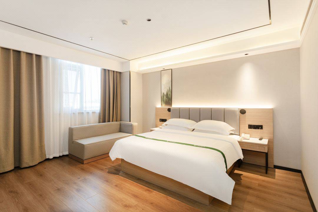 在格林豪泰濮阳范县十字坡大道商务酒店