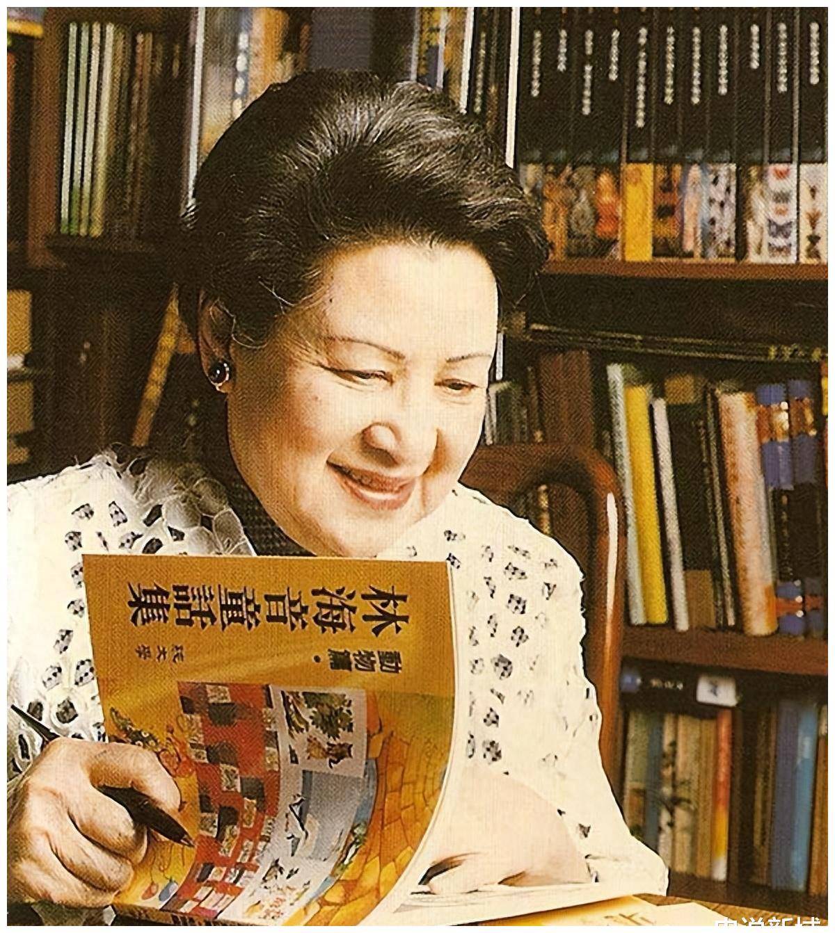 民国才女凌叔华定居英国42年,89岁回到祖国,暮年归宿如何?