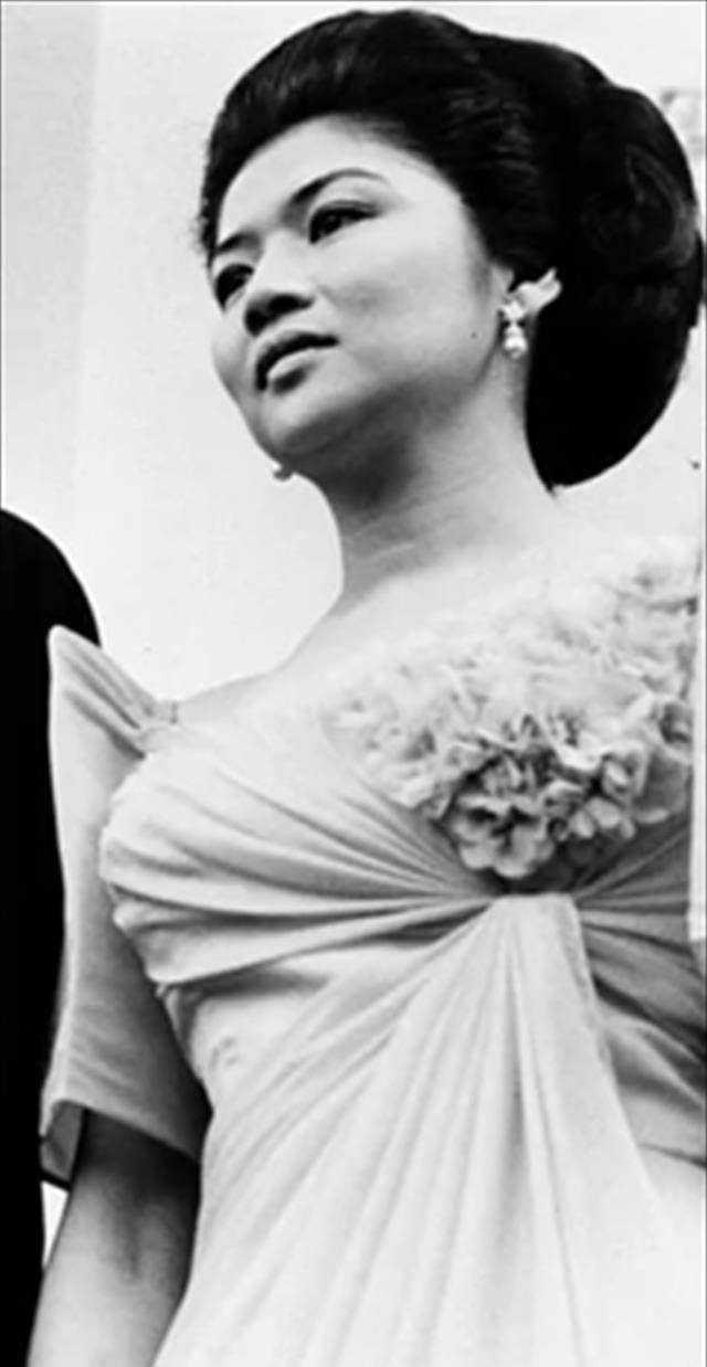 1983年,阿基诺下飞机被射杀,真凶身份众说纷纭,成世纪谜团