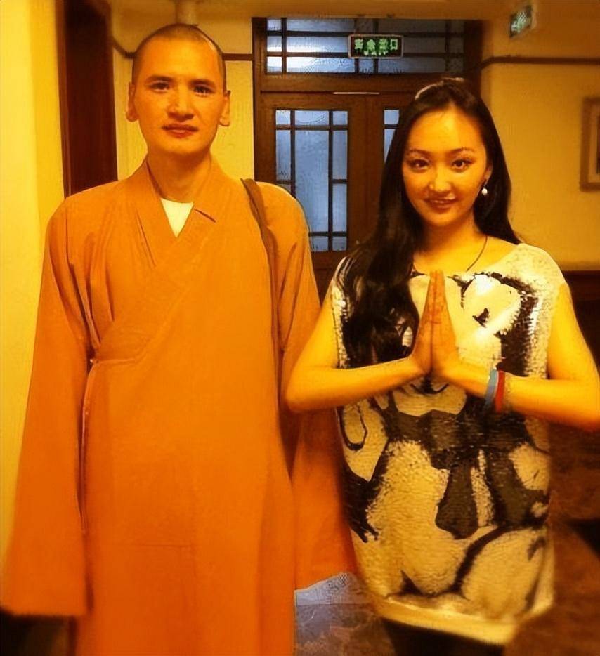 回顾"最帅和尚"释明心:放弃铁饭碗出家,被富婆送400万法拉利