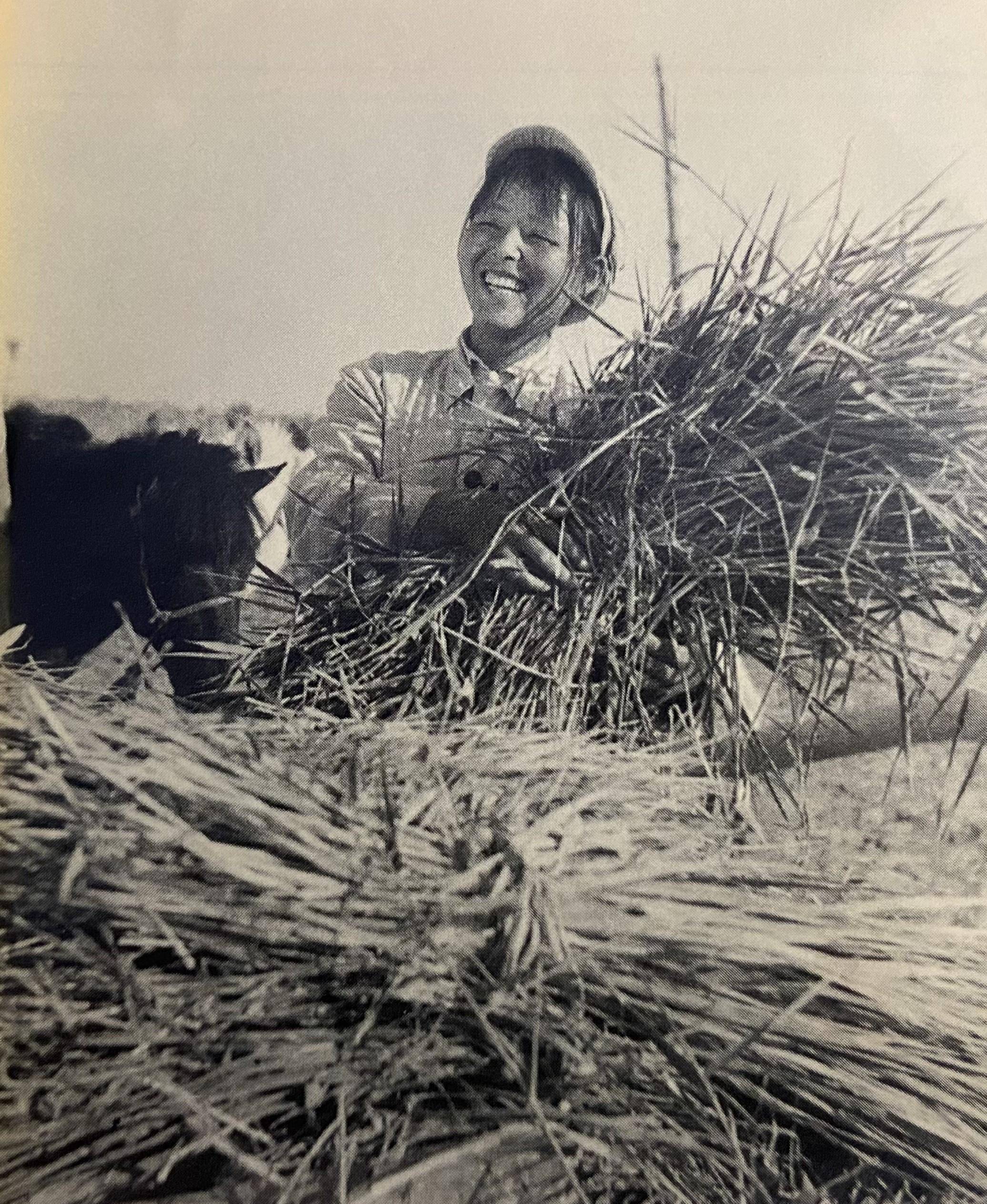 老三届知青,21岁嫁给二婚锅炉工,干啥赔啥!86年欠人16万,咋还
