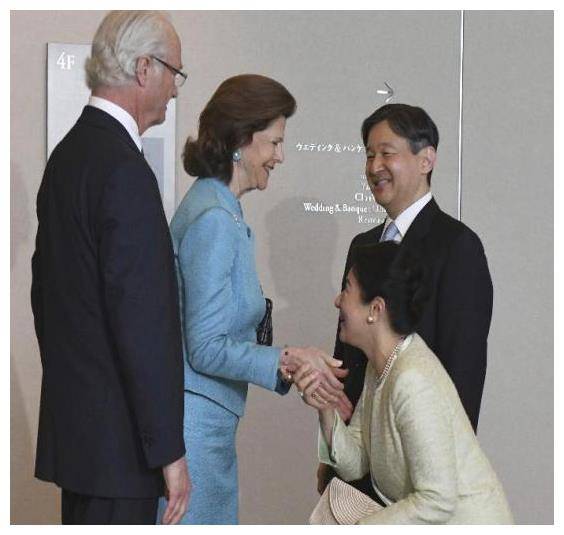 日本皇室成员排位,文仁在爱子前面,佳子得给妹妹让路,划分明确