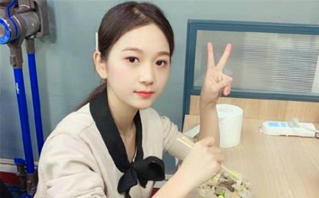 自称78亿公司老总,却被曝出诈骗_张曼如_视频_化妆品