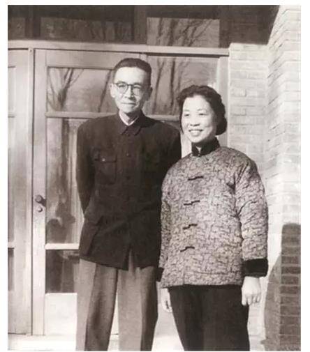 梁思成不顾众人反对娶林洙,但却非常讨厌她的子女,还打过她儿子