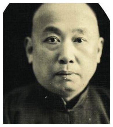 蒋介石年轻时照片有了青帮"大佬"徒弟的身份,之前找蒋介石追债的那些