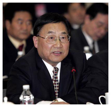 他是原重庆市副市长,工程师出身,曾任四川副省长,享正部级待遇