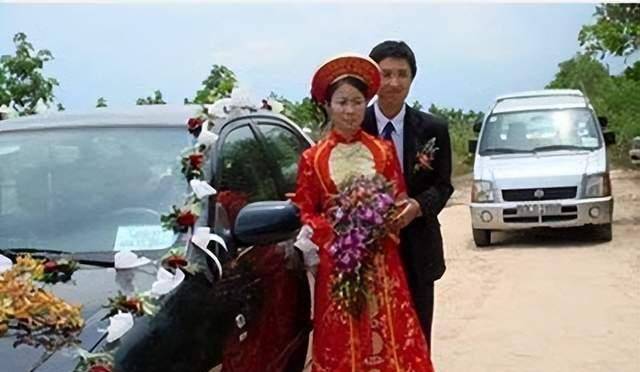 2010年"越南新娘"有多疯狂?婚介就有5000多个,2万元就能买到