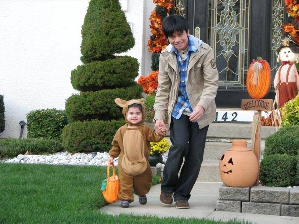 尽管生活中难免会有困难和挑战,但蔡小华和蒂芬妮