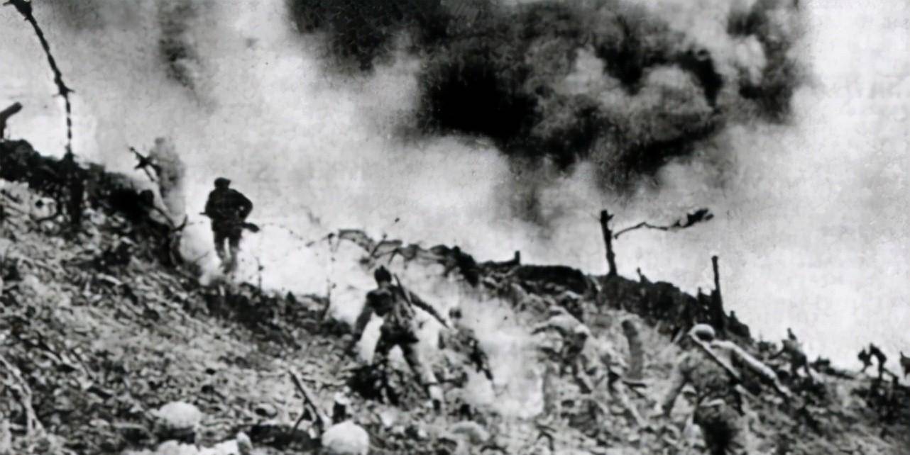 原创一个连打退上万人的一个师,绝无仅有的战争奇迹,松骨峰战役