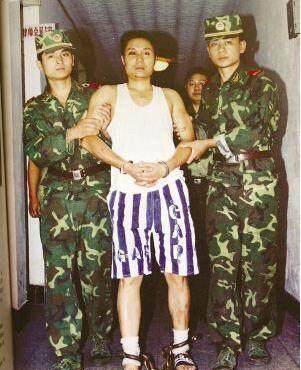 她是悍匪最疼爱最年轻最美的情妇,为了所谓爱情入狱九年_陈乐_张君