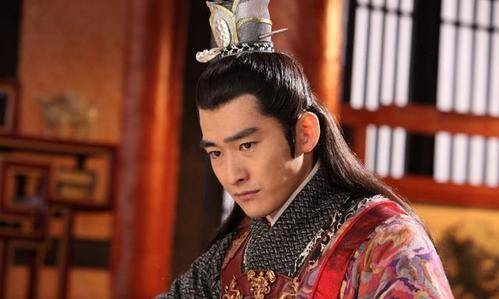 杨素生病的时候,隋炀帝暗地里问医生他的病情,总怕他还病死.