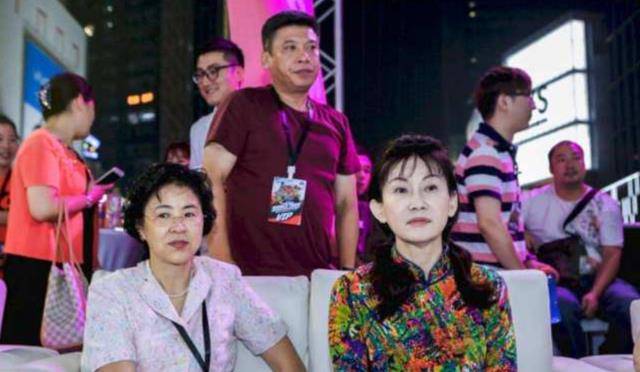 山东女首富:20年赚下500亿身家,一手掌控全球36%玻尿酸市场
