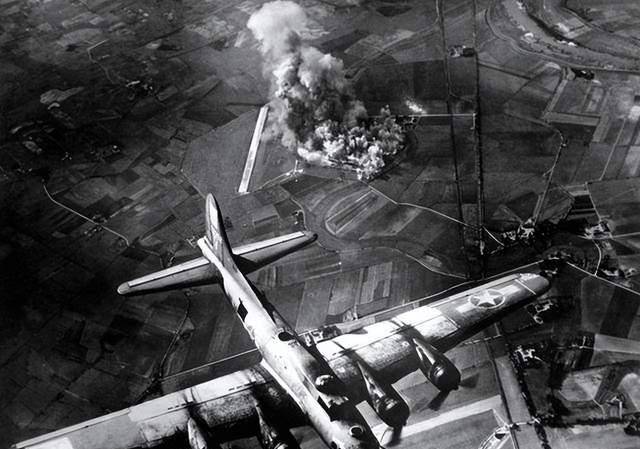 1945年美国在长崎投下两颗原子弹,只爆炸了一颗,另一颗去哪了?