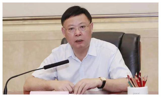 2009年7月,47岁的郭安担任景德镇市委常委,副市长,并在2年后被提拔