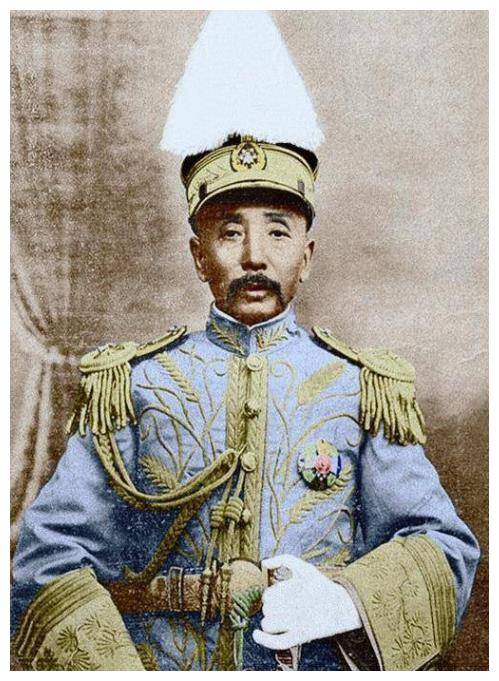 "狗肉将军"张宗昌,3年压榨山东百姓3.5亿元,老婆多到数不过来