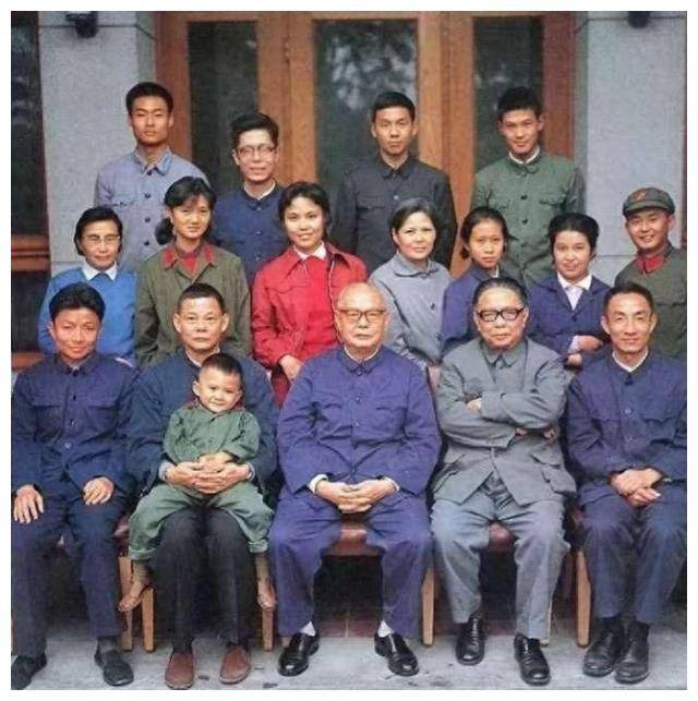 针对于此,最后是聂荣臻聂