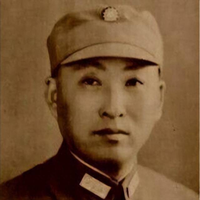 师长扮伙夫,背着行军锅逃跑,韩先楚大笑:李先生,大锅不沉啊?_李正谊_赵振_我军