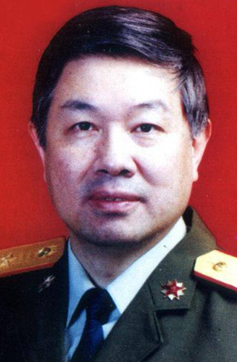 他44岁担任福州军区副政委,56岁却选择自杀,两个儿子都是中将_刘培善_将领_刘晓榕