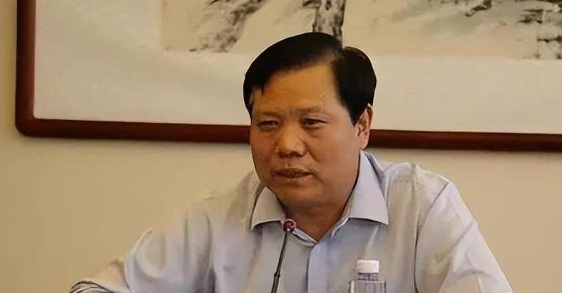套走董明珠26亿,拉王健林,刘强东下水,魏银仓到底有何本事?