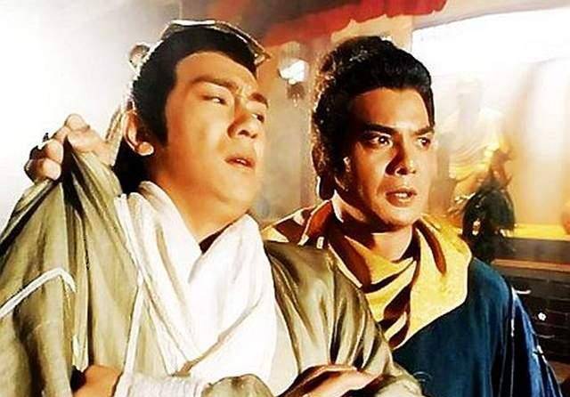 大理段氏有一绝顶高手,武功超越段誉,却始终隐藏自己的实力