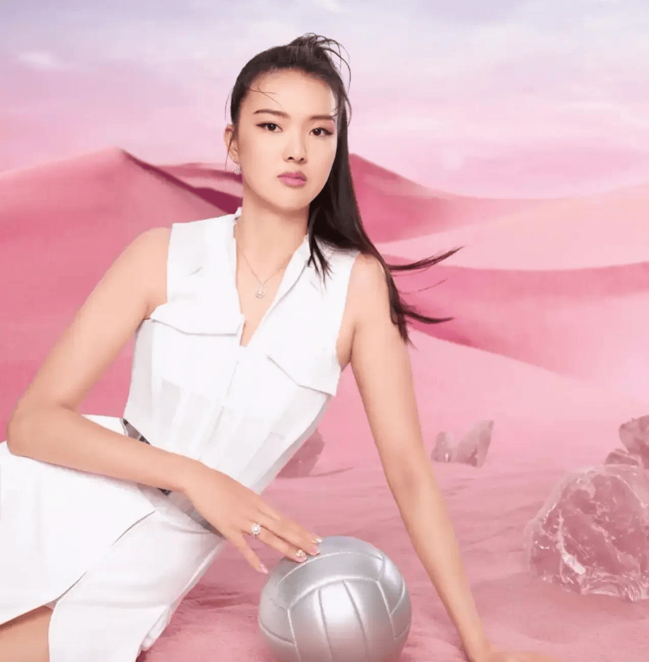 原创张常宁教拍跨年美照低胸吊带太性感