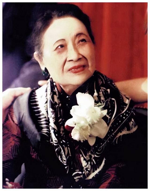 宋美龄一生几段婚姻
