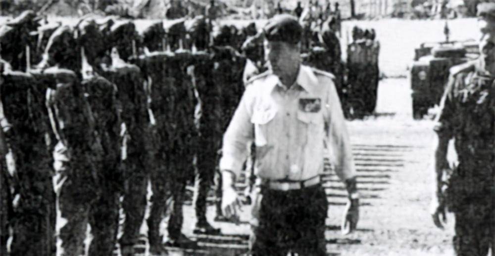 他是雇佣兵之王,30年干掉4任总统,还掌控一国家,名字有些熟悉